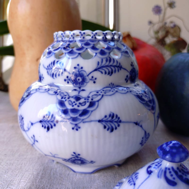 未使用 ロイヤルコペンハーゲン ブルーフラワー ポプリポット 未使用 ロイヤルコペンハーゲン ブルーフラワー ポプリポット 未使用