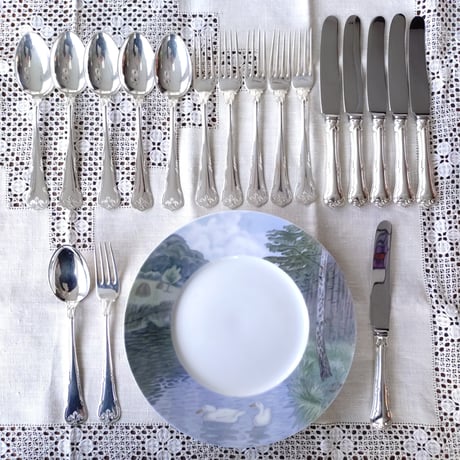 純銀製アンティークカトラリートング(38g) 英国アンティーク銀器【純銀】1907年 透かしのティースプーンセット