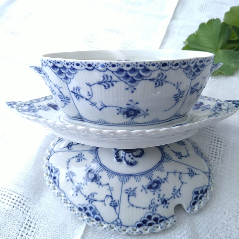 【未使用】ロイヤルコペンハーゲン ブルーフルッテッド ハーフレース ソースボート 楽天市場】ロイヤルコペンハーゲン ブルーフルーテッド ハーフレース