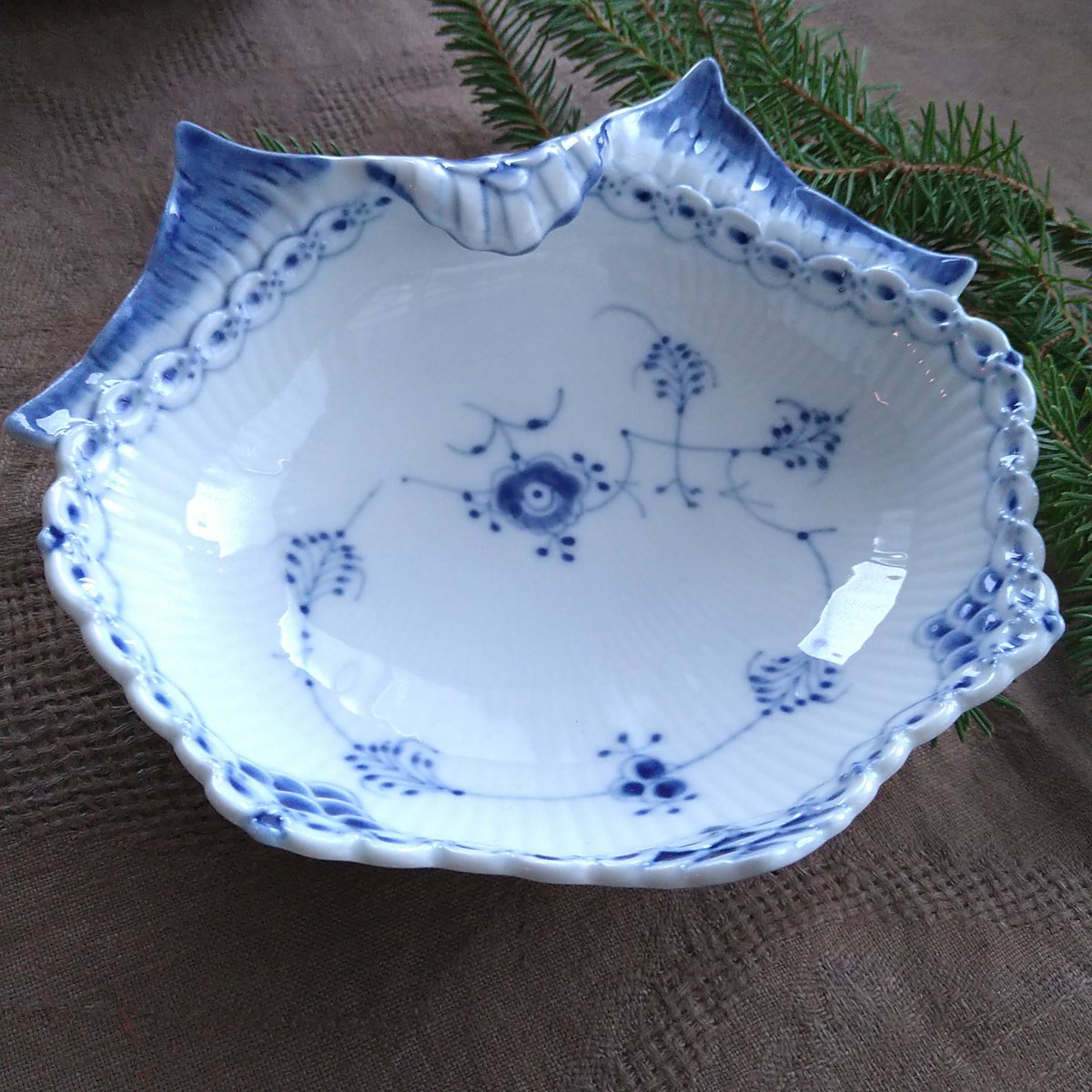 1966年のRoyalCopenhagenブルーフルーテッドハーフレースの貝型
