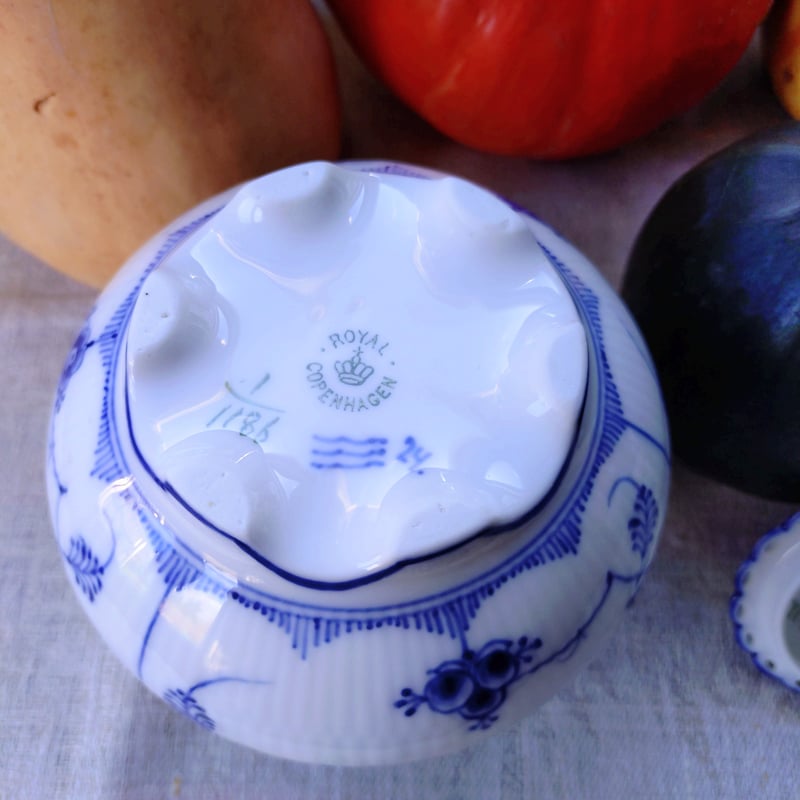 【美品】ロイヤルコペンハーゲン　ブルーフラワー 蓋付 ポプリポット　天使 Amazon.co.jp: 保管品 ROYAL COPENHAGEN ロイヤルコペンハーゲン