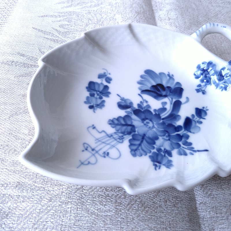 1975～1979年RoyalCopenhagenブルーフラワーカーブのリーフ型小さい