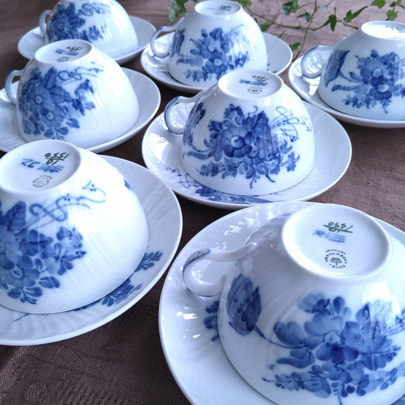 ブルーフラワーカーブ モーニングカップソーサー