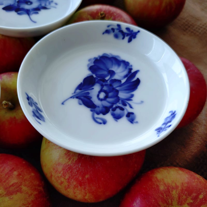 廃版　美品　ロイヤルコペンハーゲン　ブルーフラワー　プレイン　19cm　皿　2枚 楽天市場】ロイヤルコペンハーゲン ブルーフラワー カーブ