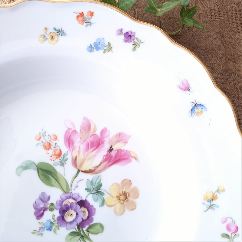 1860~1924年Meissen花と昆虫の絵のスープ深皿23.5㎝ピンクの 1860~1924年Meissen花と昆虫の絵のスープ深皿23.5㎝ピンクの