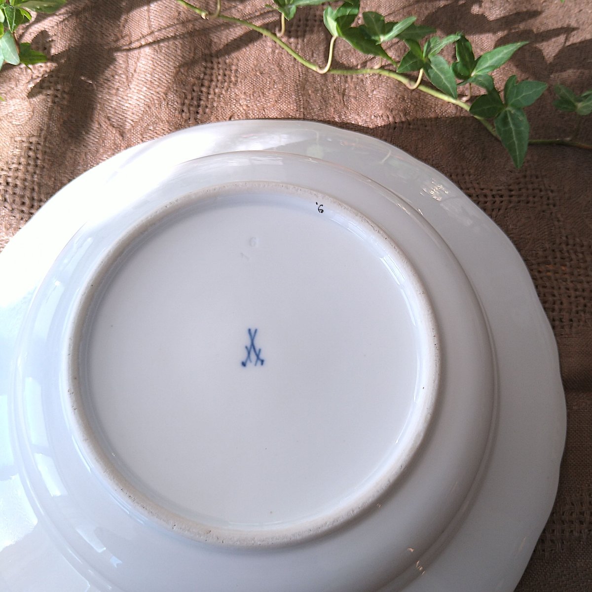 1860～1924年Meissen花と昆虫の絵のスープ深皿23.5㎝ピンクの