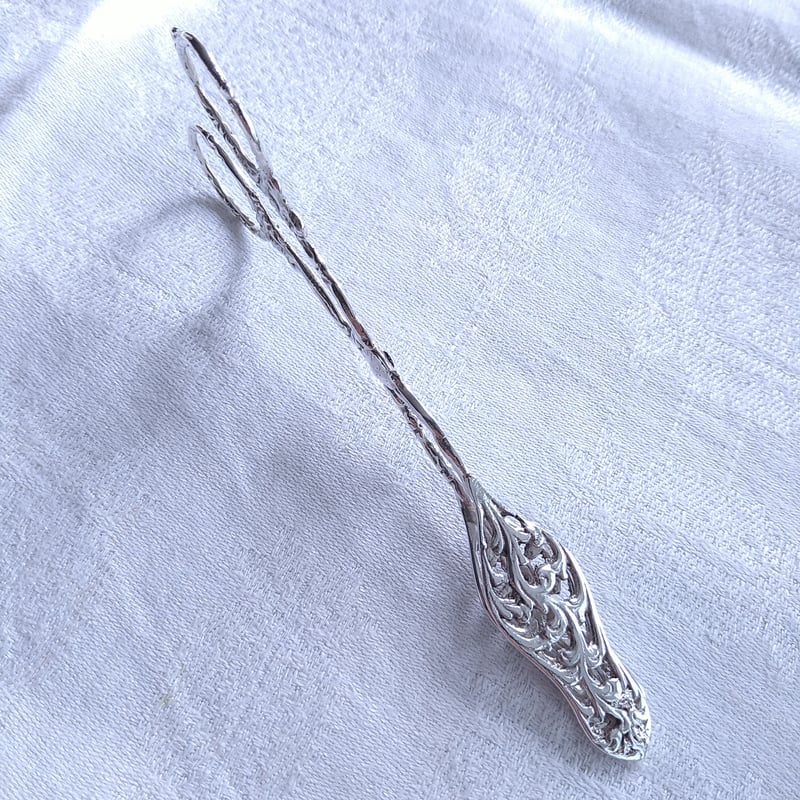 スウェーデンMalmöのGeweシルバー工房のケーキトング長さは約13.5㎝L  