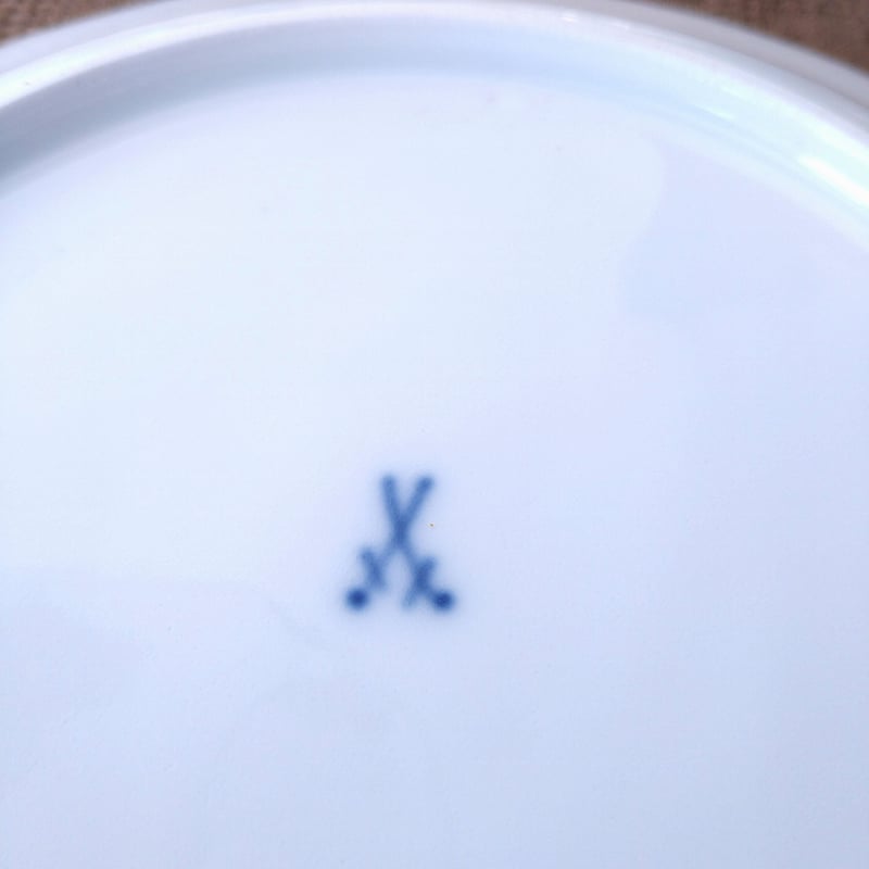 1860～1924年Meissen花と昆虫の絵 ディナープレート24㎝Dアスター