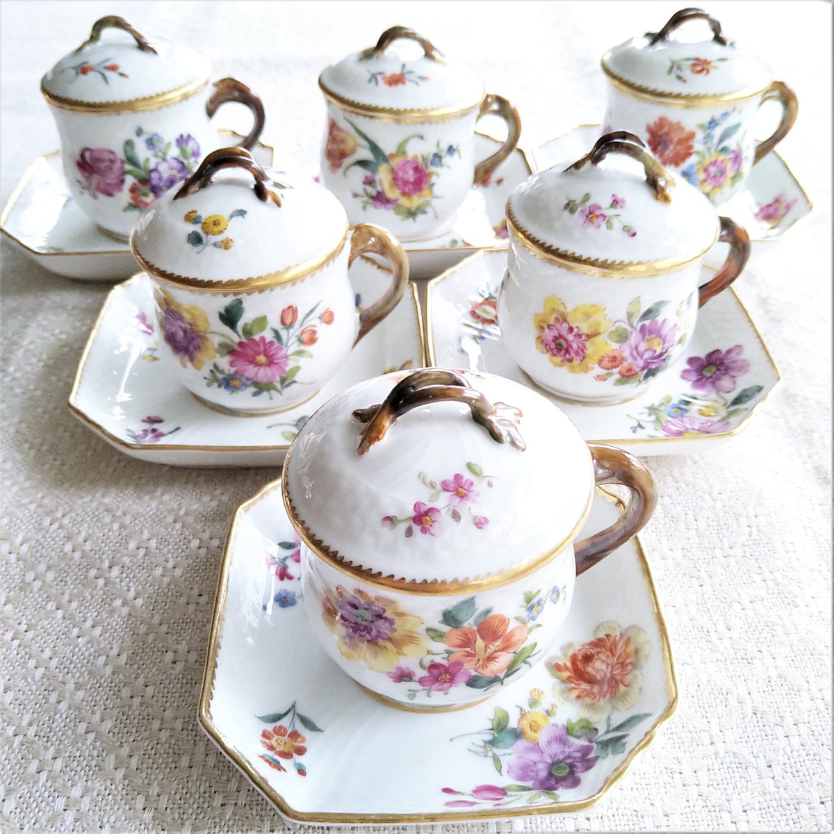 1870～1922年RoyalCopenhagenサクソンフラワーのカスタードカップ