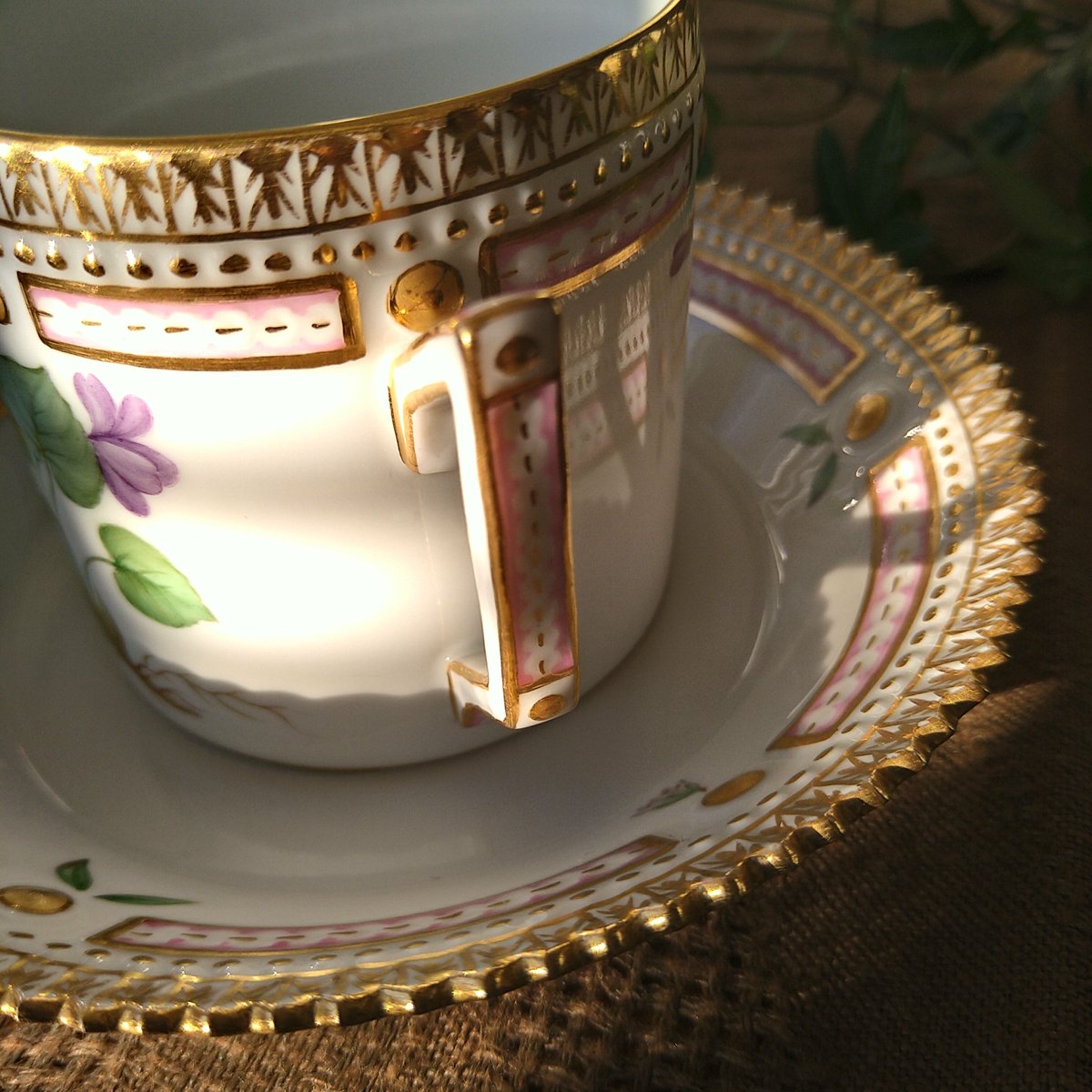 RoyalCopenhagenフローラダニカ、スミレのカップソーサー/FloraDanica