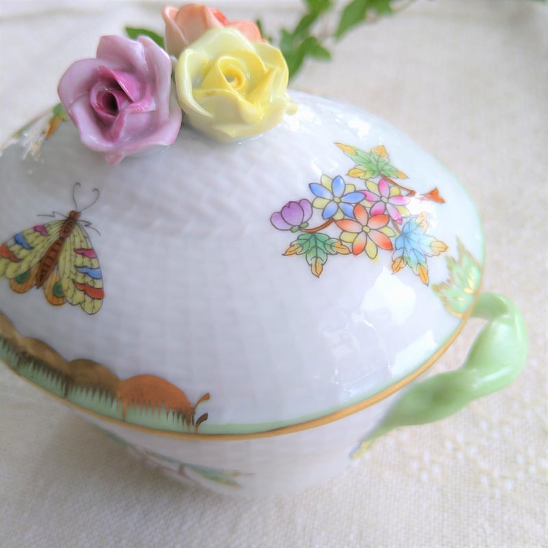 Herend ヘレンドヴィクトリアの蓋つき小物入れ/Victoria Herend ヘレンドヴィクトリアの蓋つき小物入れ/Victoria