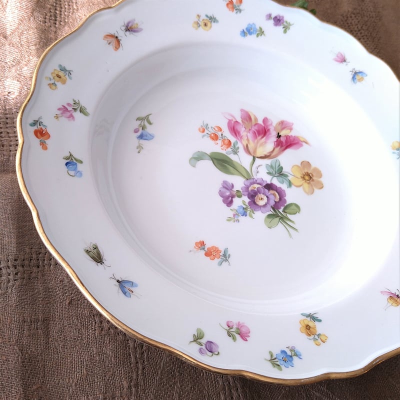 1860~1924年Meissen花と昆虫の絵のスープ深皿23.5㎝ピンクの 1860~1924年Meissen花と昆虫の絵のスープ深皿23.5㎝ピンクの