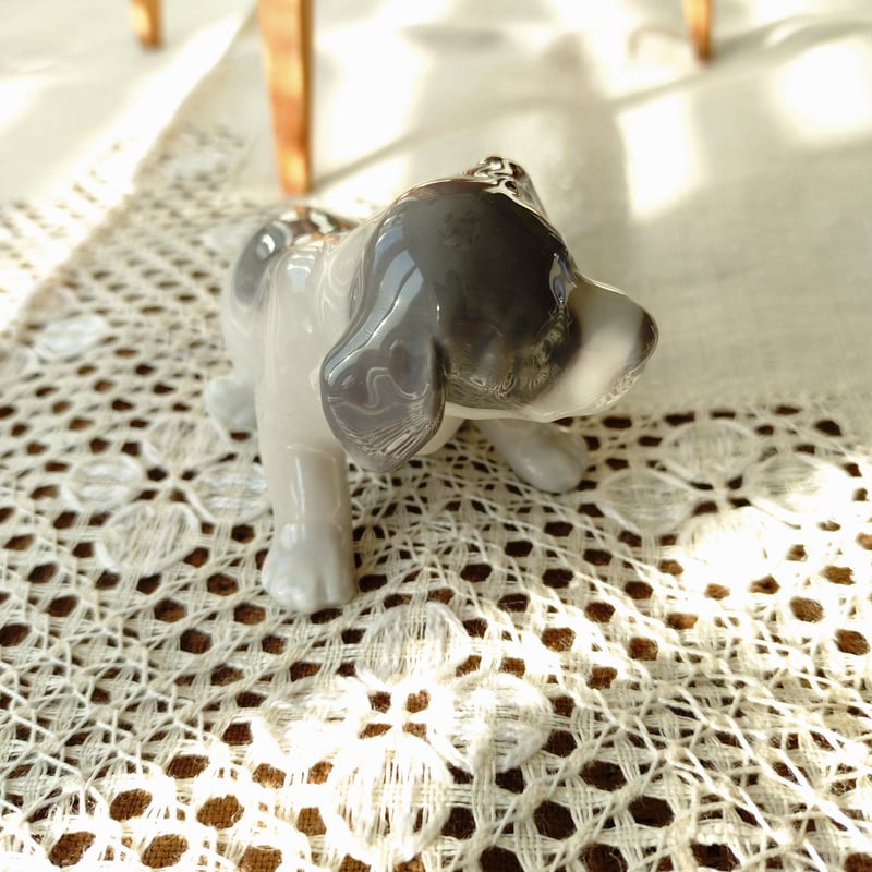 RoyalCopenhagenたそがれ子犬のフィギュリンは高さ約6㎝H