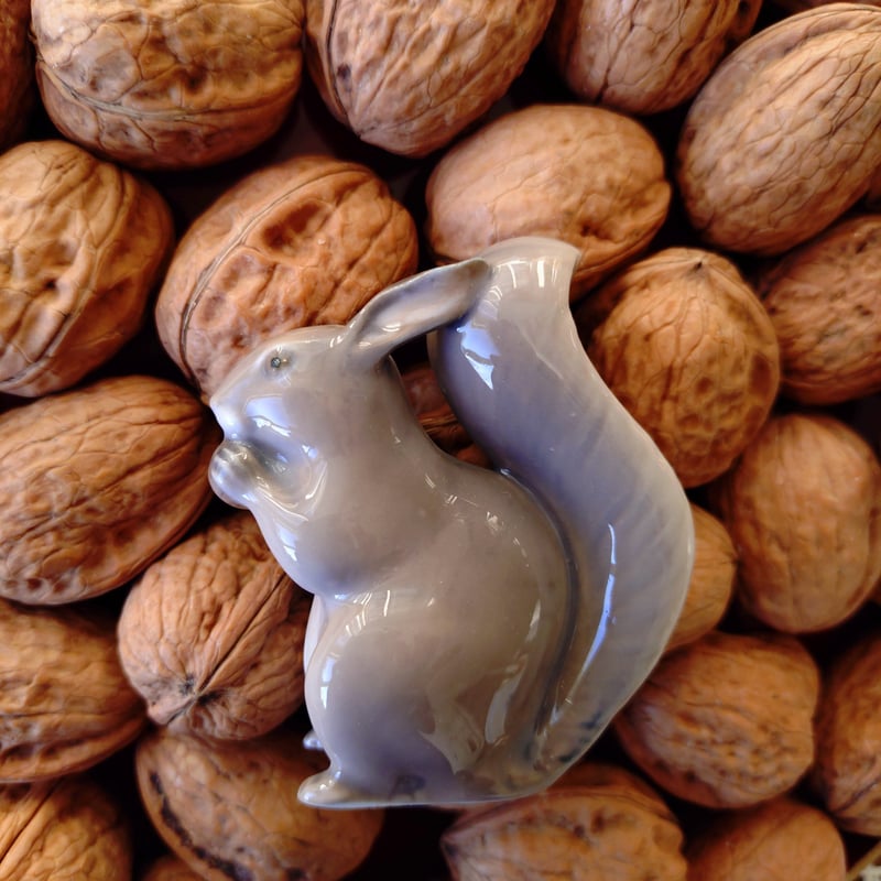 RoyalCopenhagenロイヤルコペンハーゲンのナッツだぜ❣❤️なリス