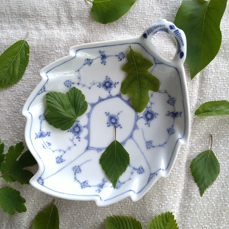 1924～1934年のRoyalCopenhagenブルーフルーテッドプレイン葉っぱ皿約