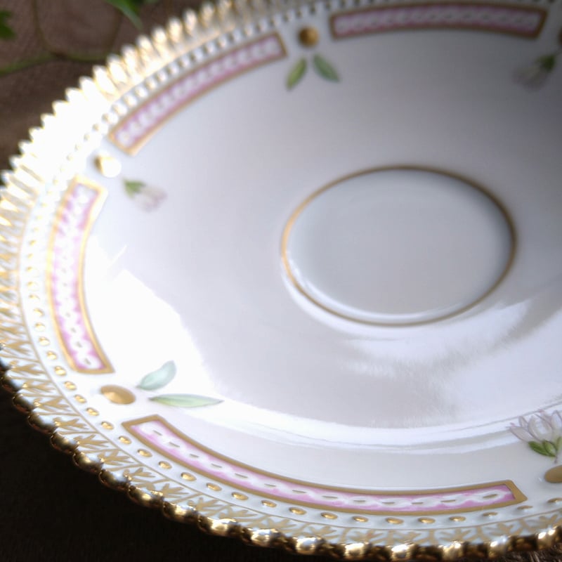 RoyalCopenhagenフローラダニカのコーヒーカップソーサー/Flora RoyalCopenhagenフローラダニカのコーヒーカップソーサー/Flora