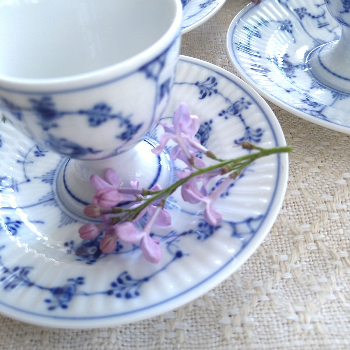 2つセット◇117デンマーク製◇エッグスタンド　ロイヤルコペンハーゲン 2級品です。1959年のプレイン皿付きのエッグスタンド