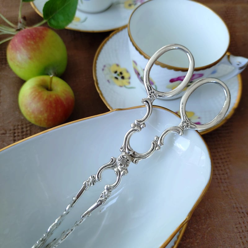 ♡スウェーデン製品　ケーキ用トング♡ 1973年スウェーデンGEWEシルバーのケーキトング重さ約40g長さ約15㎝L