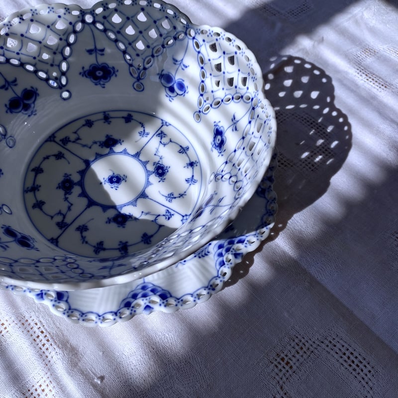 希少】ロイヤルコペンハーゲンゴールデンバスケット変形皿 ロイヤル