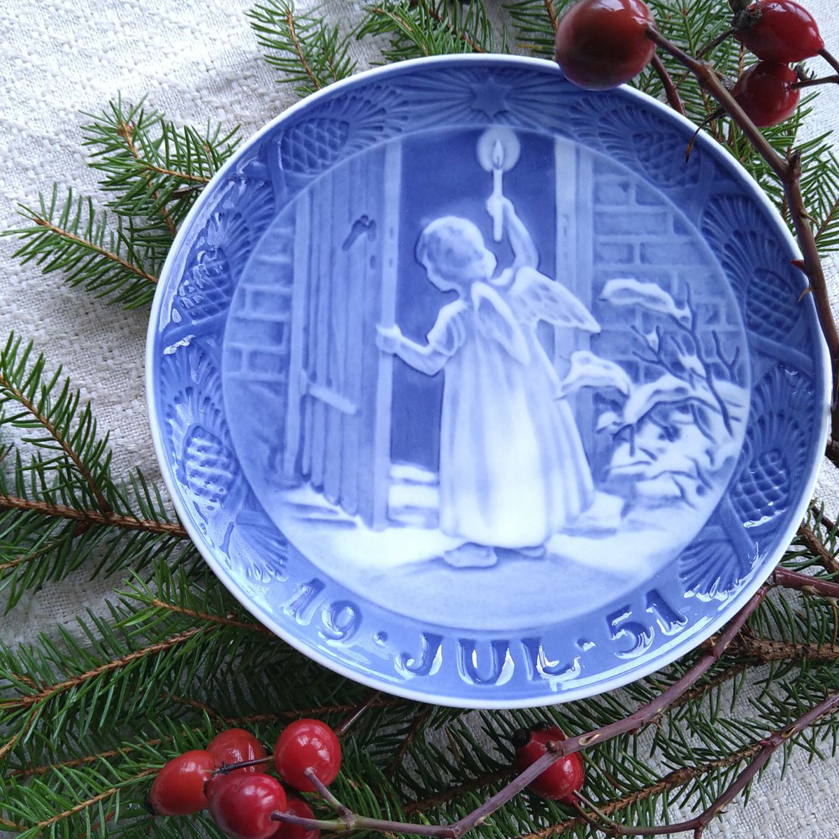 ロイヤルコペンハーゲン イヤープレート 1951年 昭和26年 Chr f499 fit=scale-down,w=1200