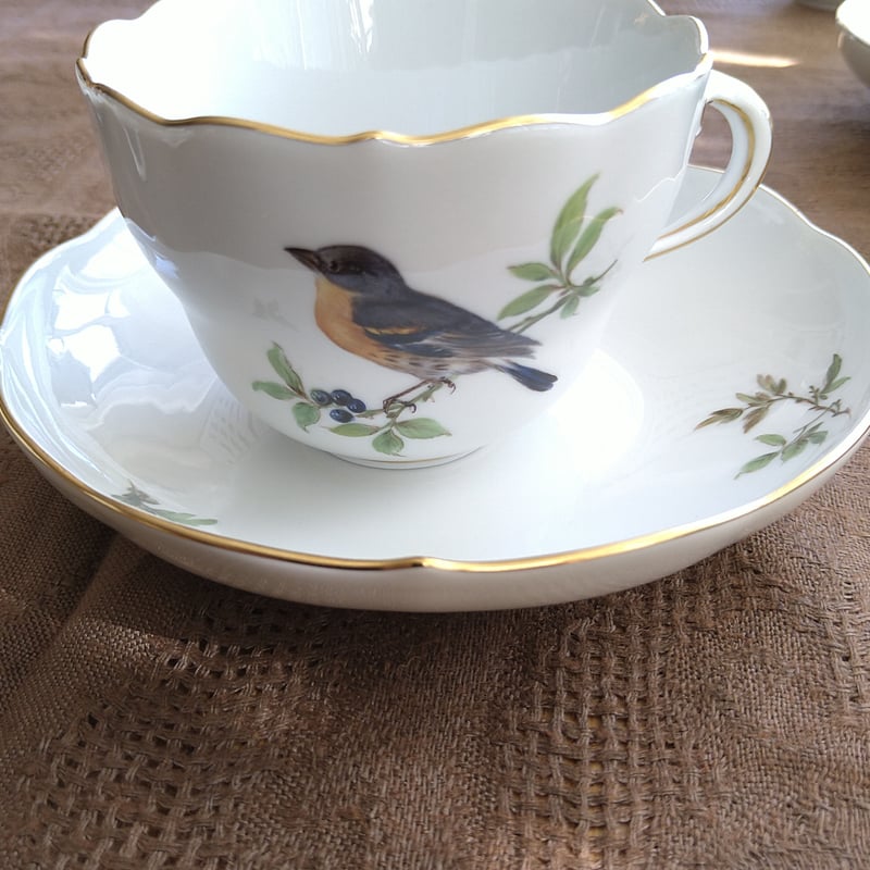 Meissenマイセン1970年頃ドイツの鳥コーヒーカップソーサー Meissenマイセン1970年頃ドイツの鳥コーヒーカップソーサー