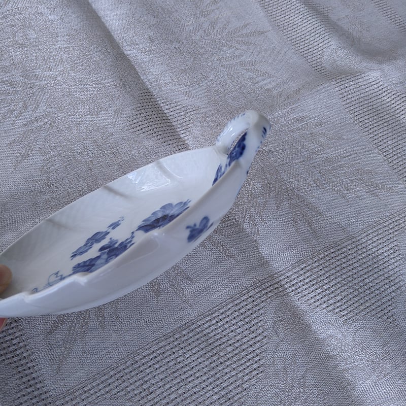 ロイヤルコペンハーゲンブルーフラワーカーブブルーフルーテッド