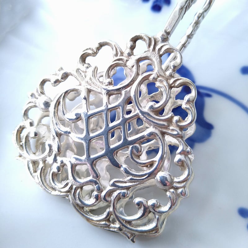 スウェーデンGEWEシルバーのケーキトング重さ約43g長さ約15㎝L  