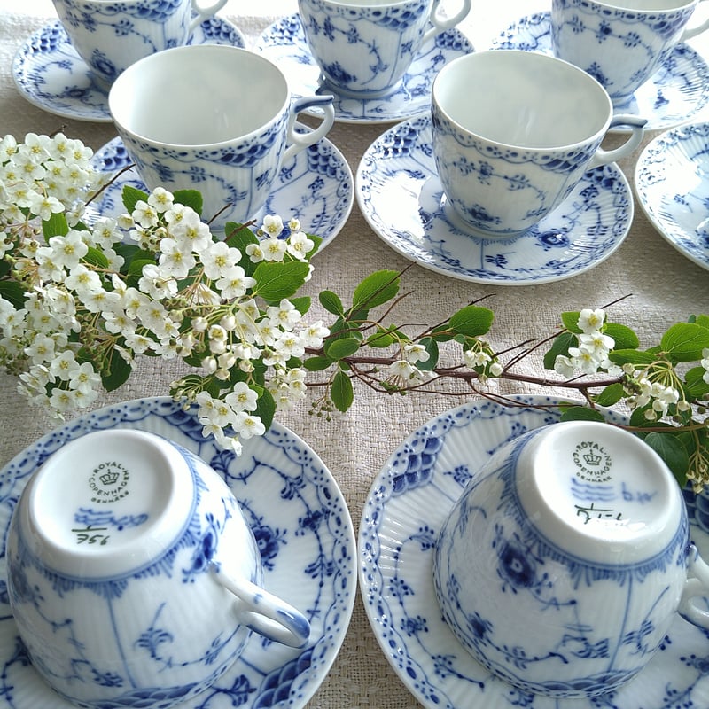 1967年のハーフレース型番756容量約180～190mlコーヒーカップソーサー