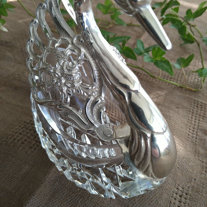 ヴィンテージのスウェーデンシルバー835/クリスタルガラスの大きな白鳥