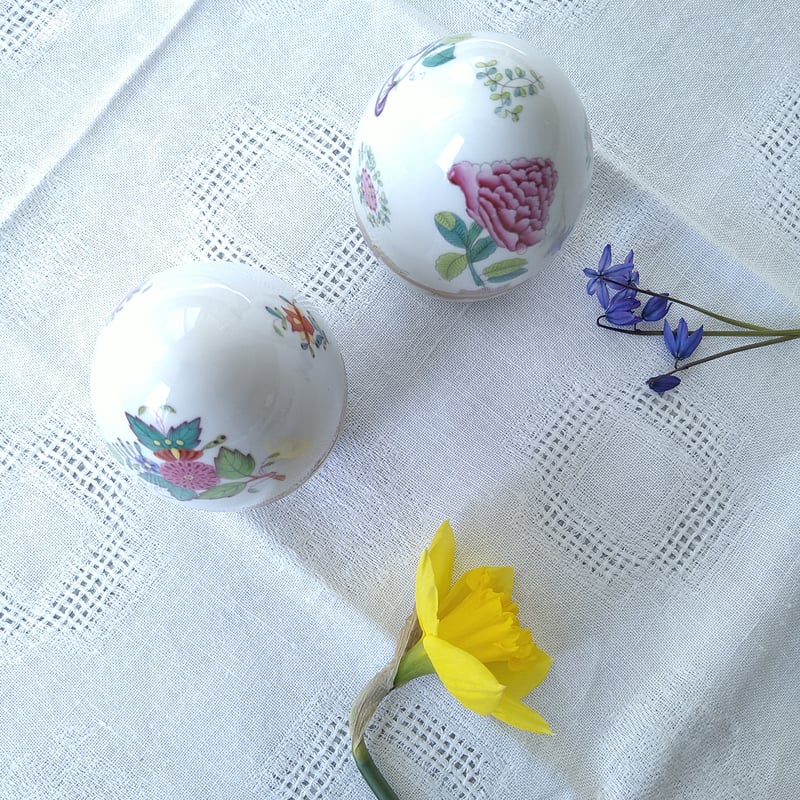 Herendヘレンドのコロンブスの卵のような小物入れは高さ約10㎝H口径約