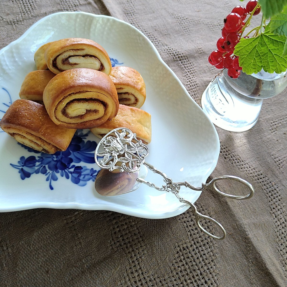 バラに品格あり シルバーケーキトング | アンティーク田中 Antique バラに品格あり シルバーケーキトング | アンティーク田中 Antique