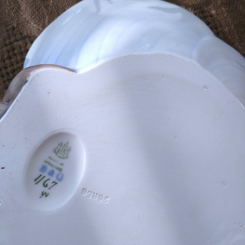 ショップ フランス アンティーク Niderviller レリーフ 高台皿 culnoir