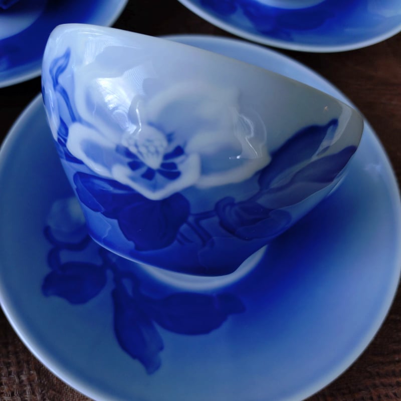 ビングオーグレンダール クリスマスローズ 変形皿 ビングオーグレン