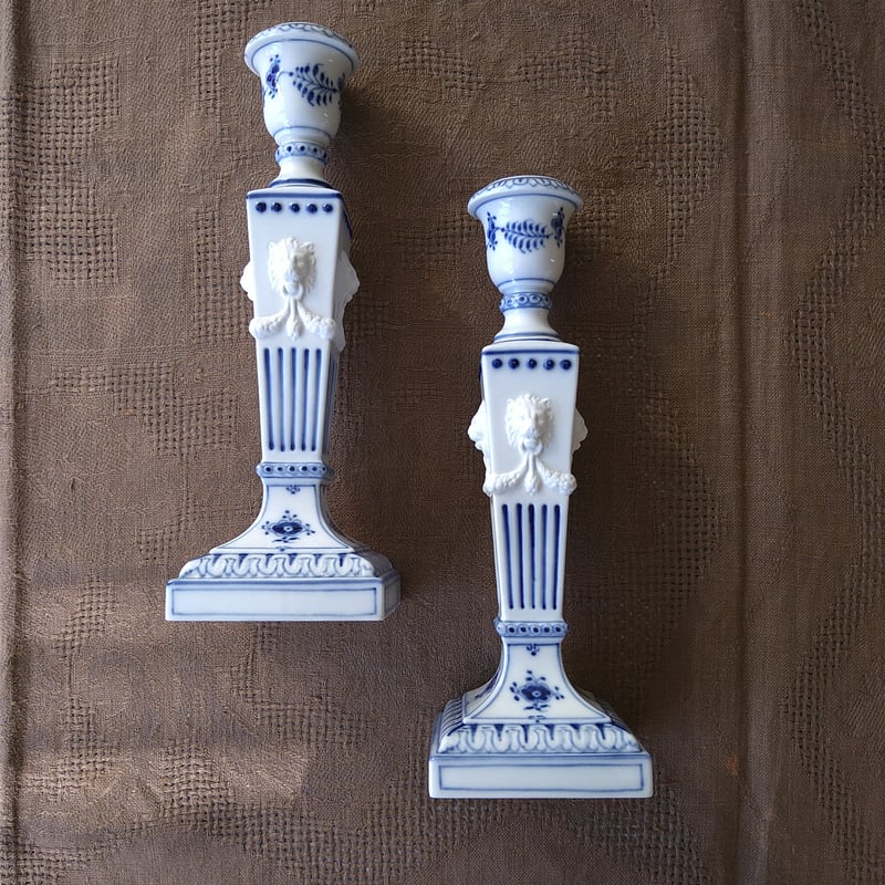 ロイヤルコペンハーゲン ブルーブルーテッド キャンドルスタンド ブルーコレクタブル キャンドルホルダー|ロイヤル コペンハーゲン 公式