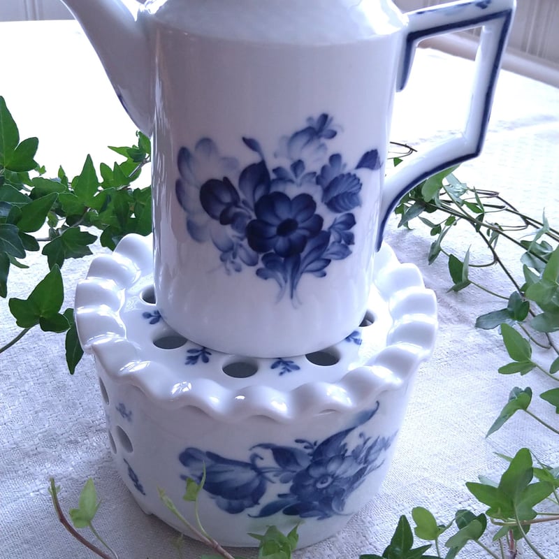 ✨レア！ ロイヤルコペンハーゲン ブルーフラワー ポットウォーマー 1940年のRoyalCopenhagenブルーフラワープレインのポットウォーマー