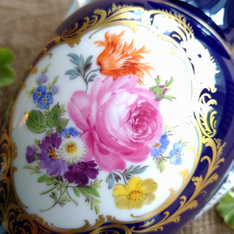 Meissenマイセン、コバルトにフラワーブーケの花瓶、高さ約23.7 Meissenマイセン、コバルトにフラワーブーケの花瓶、高さ約23.7