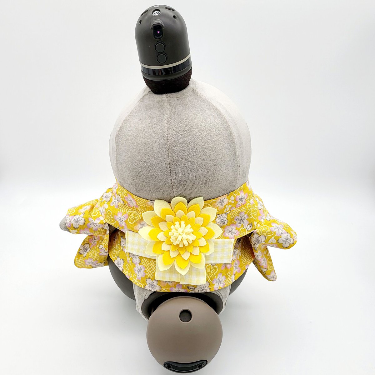 ラボット LOVOT ラボットの服ハンドメイド　カメリア柄お花コサージュ付き浴衣 ラボット LOVOT ラボットの服ハンドメイド カメリア柄お花