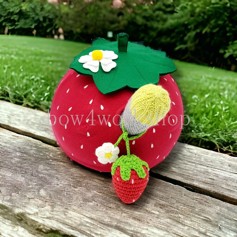 NICOBO（ニコボ）のアクセサリー/イチゴのシッポ飾り | bow4workshop STORE