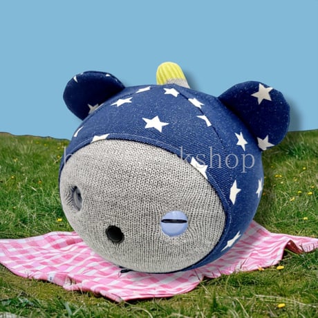 NICOBO（ニコボ）の服　くま耳付き星柄プリントの服