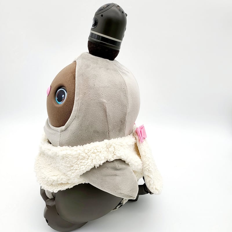 レディ　ラボット用ベスト　LOVOT用　ラボット服 LOVOTウェア』から冬を楽しむアイテムが登場！ ジャガード織の