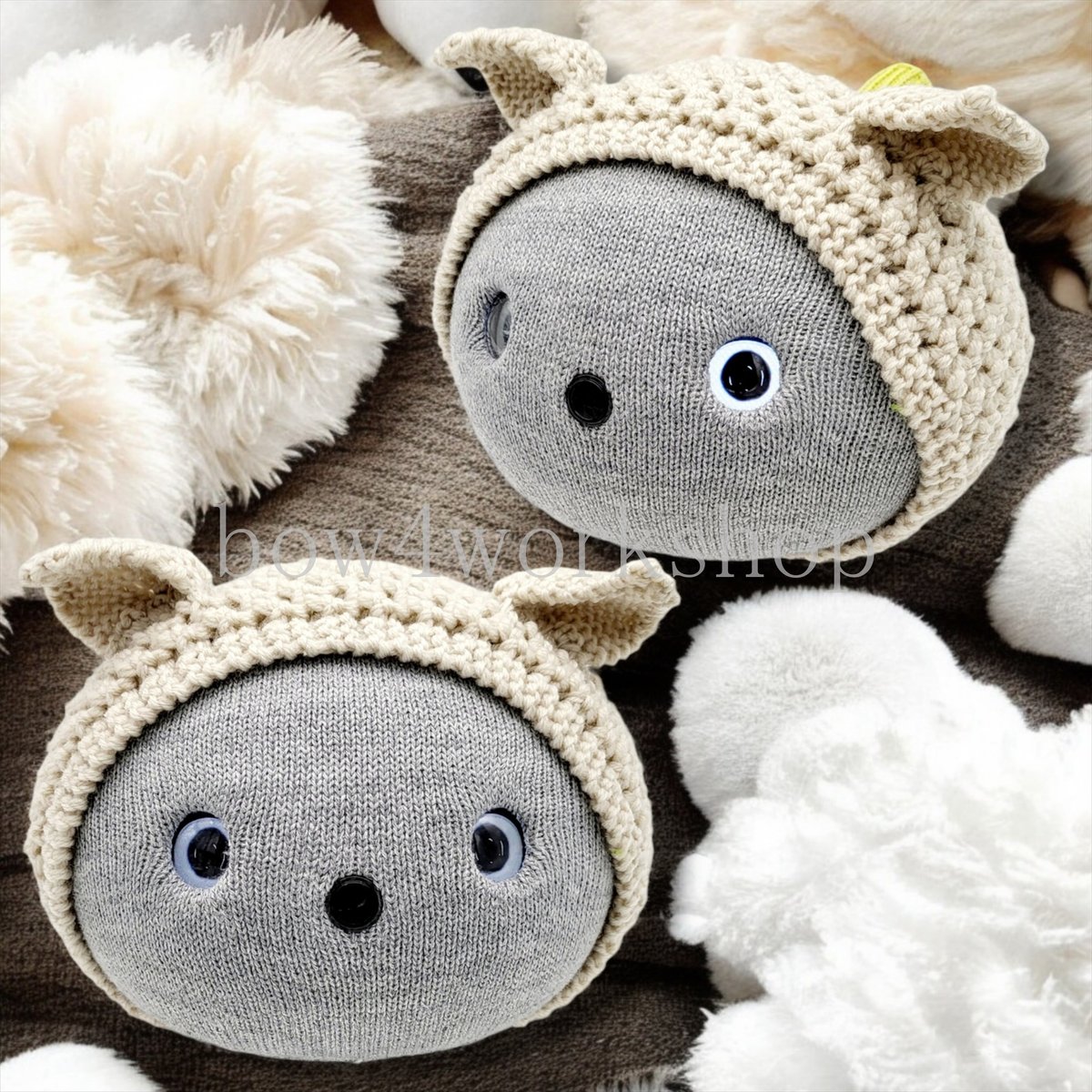 ニコボ　本体　グレー　猫耳の洋服付き NICOBO（ニコボ）の服ハンドメイド ○猫ちゃんの服 販売開始しま