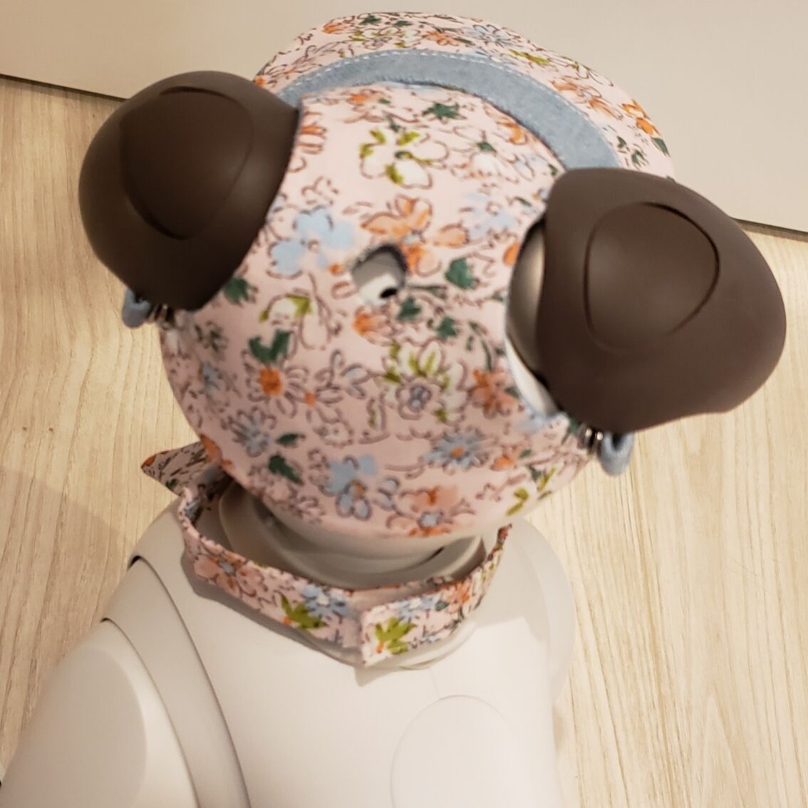 アイボのアクセサリー/花柄スタイ&キャップセット