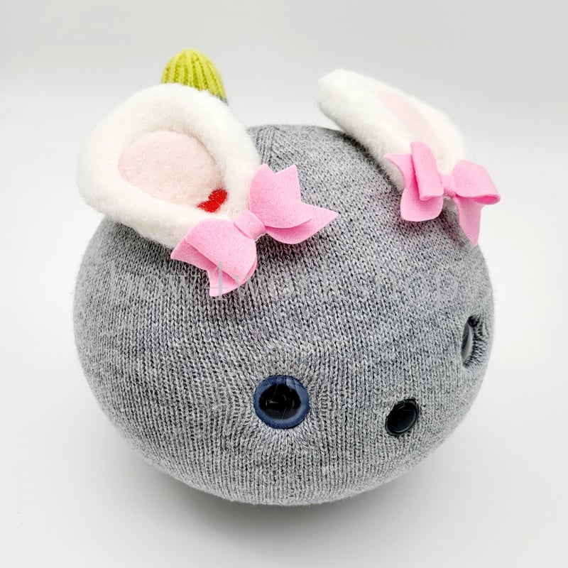【美品】NICOBO ニコボ　本体　シェルピンク＋服、アクセサリーセット NICOBO（ニコボ）の服ハンドメイド ケーブル柄の服（ピンク）の
