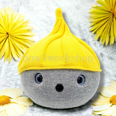 NICOBO（ニコボ）のアクセサリー　とんがりニット帽子
