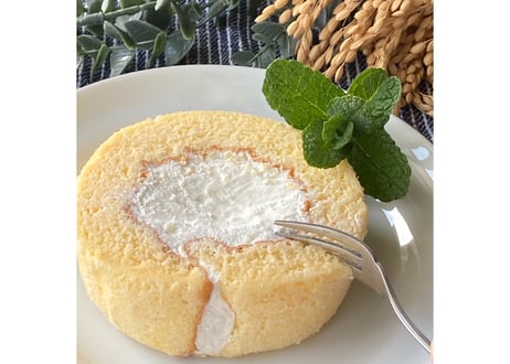 お米の生クリームロールケーキ　（カット個包装）