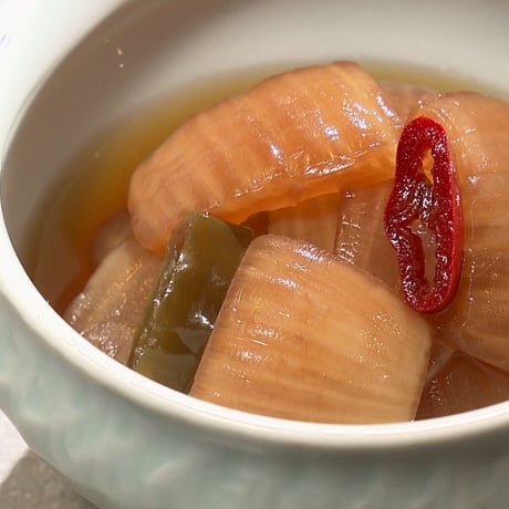 【ミン家のチャンアチ(玉ねぎ酢醤油漬)】（税込5,000円以上送料無料）