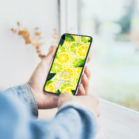 【フルーツリングの果実レモン＋数字35】爽やかイエローで気分もリフレッシュ🍋✨元気と幸運を運ぶスマホ壁紙💛