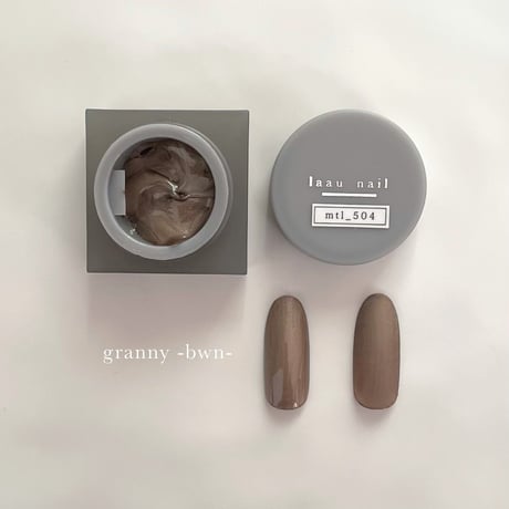mtl_504 granny -bwn-