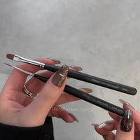 ─ 数量限定 ─ TRÏNA×laau nail brush