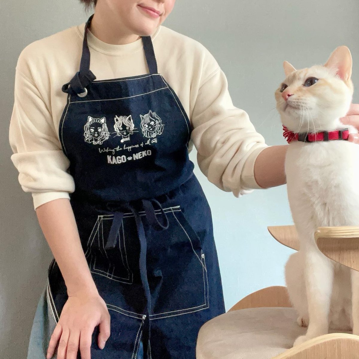 かごねこオリジナル・エプロン | KAGONEKO STORE